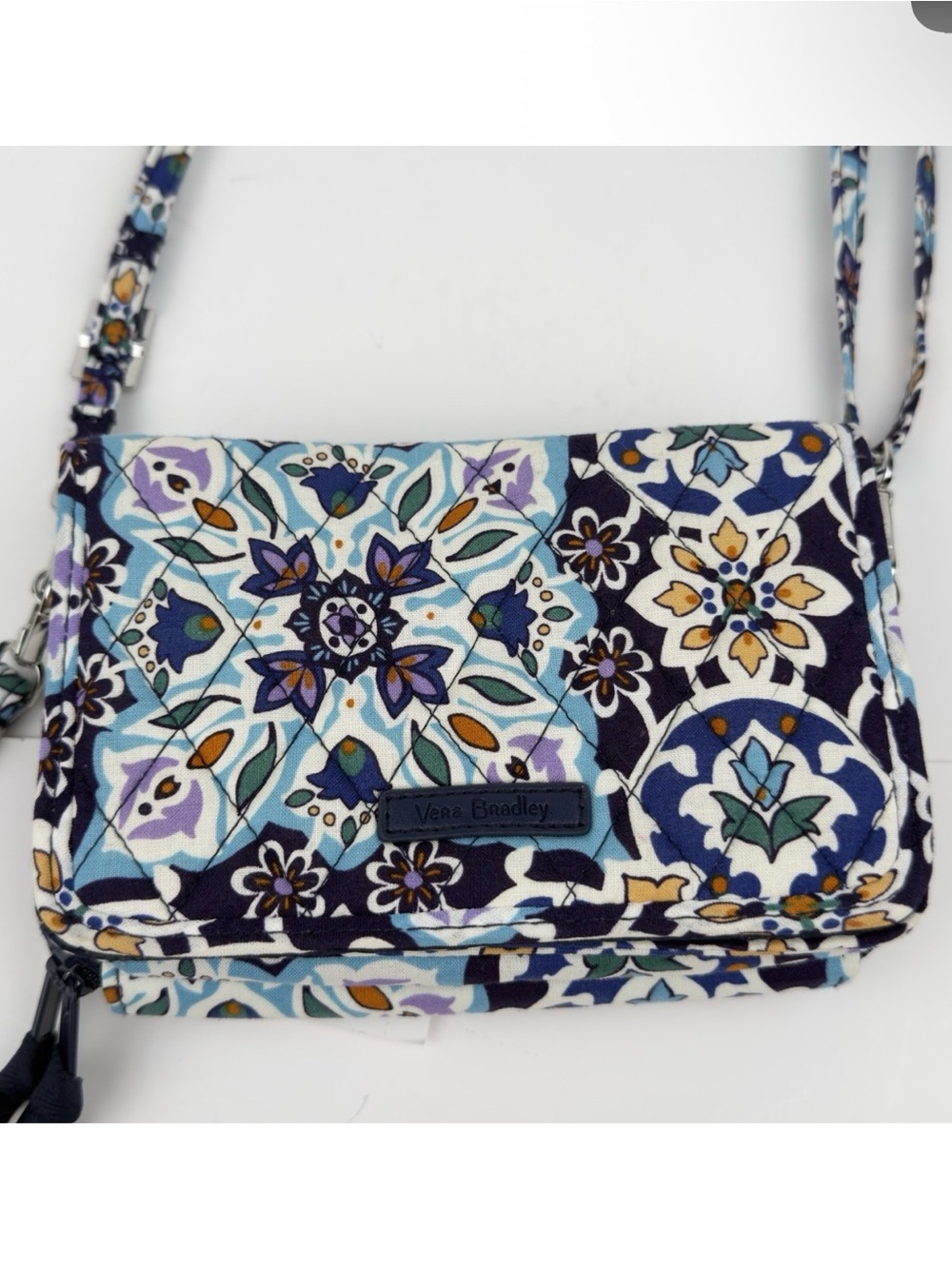 Vera Bradley RFID 3-in-1 Crossbody Wristlet Wallet Lisbon Medallion Cool NWT
